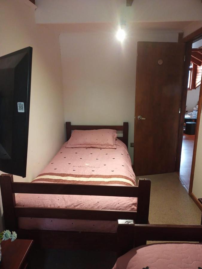 Hostal Valentino 比亚里卡 外观 照片