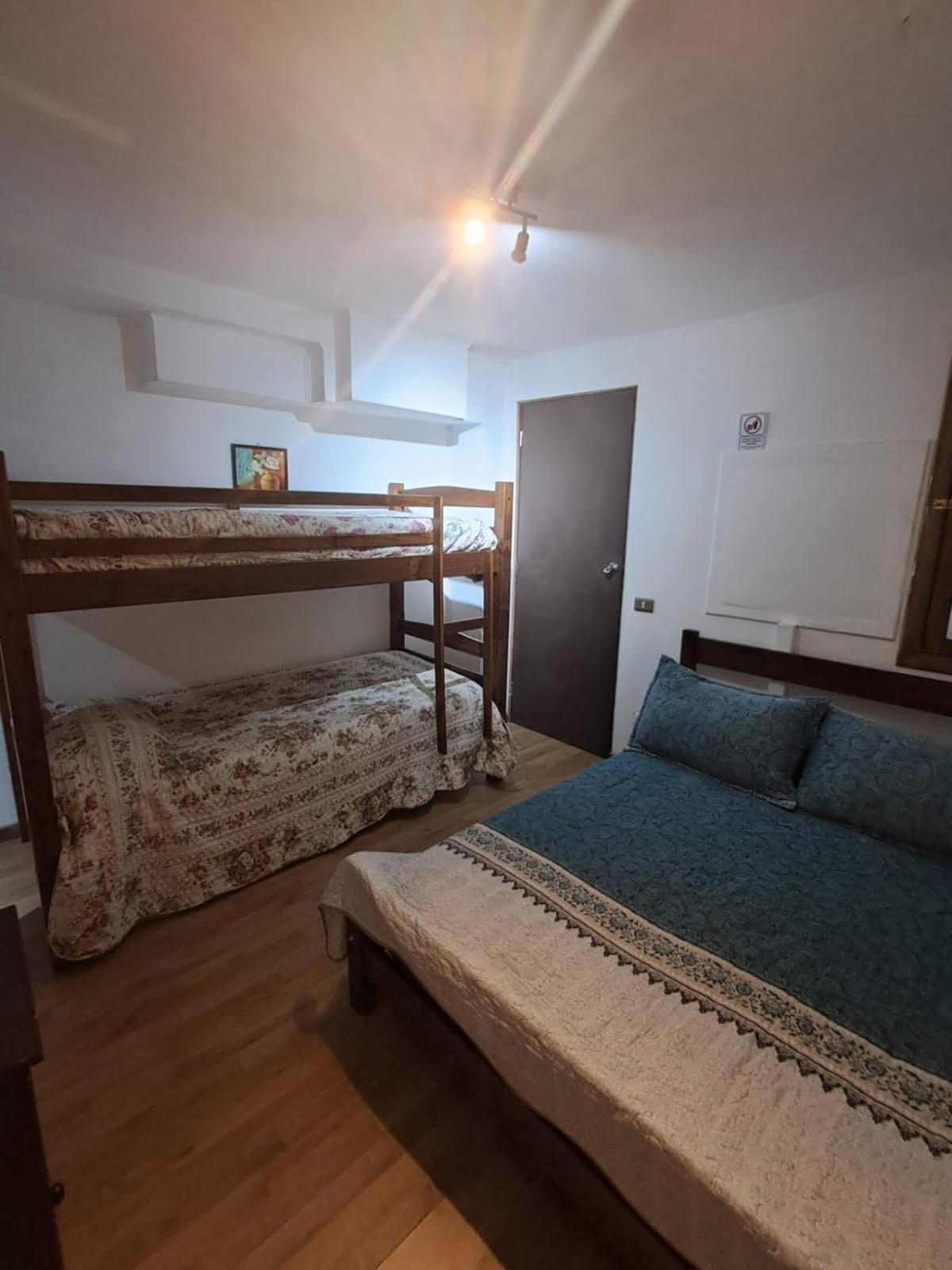 Hostal Valentino 比亚里卡 外观 照片